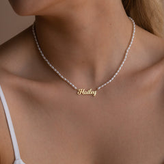 Customizable Pearl Necklace with Personalized Name Engraving