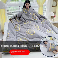 Multi-functional Sleeved Quilt for Students in Dorms