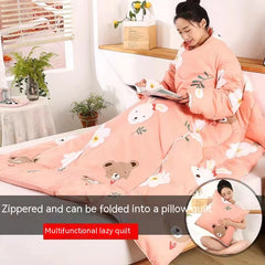 Multi-functional Sleeved Quilt for Students in Dorms