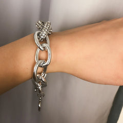 Stylish Punk-Inspired Rhinestone Chain Bracelet for Women