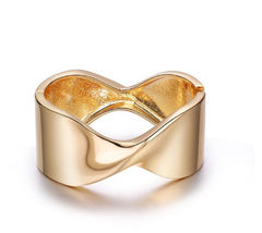 Bow Metal Texture Open-ended Bracelet in Alloy