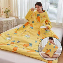 Multi-functional Sleeved Quilt for Students in Dorms