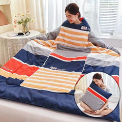 Multi-functional Sleeved Quilt for Students in Dorms